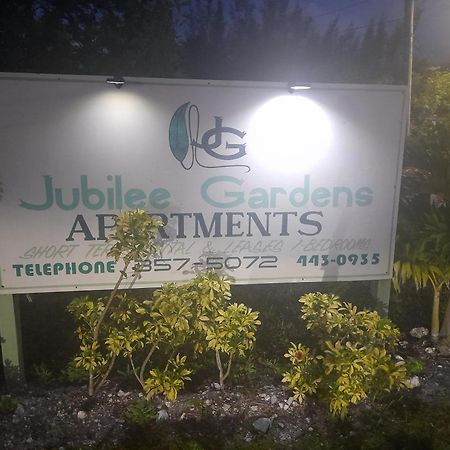 Jubilee Gardens Freeport Hotel Exterior photo